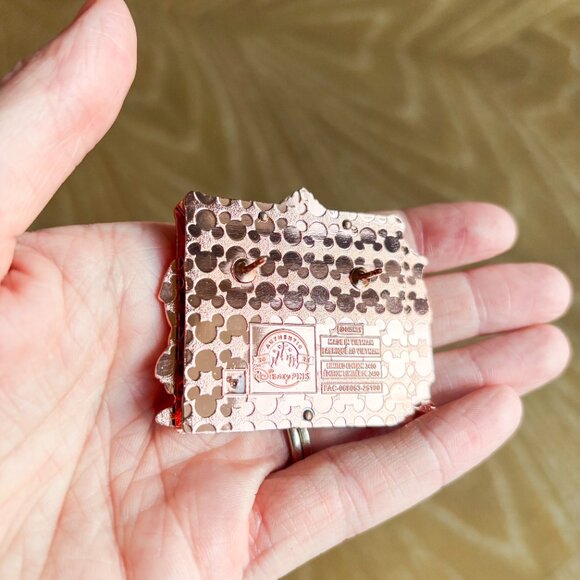 Disney Limited Edition 2,400 Robin Hood Slider Pin Happily Ever After Series - Picture 7 of 7